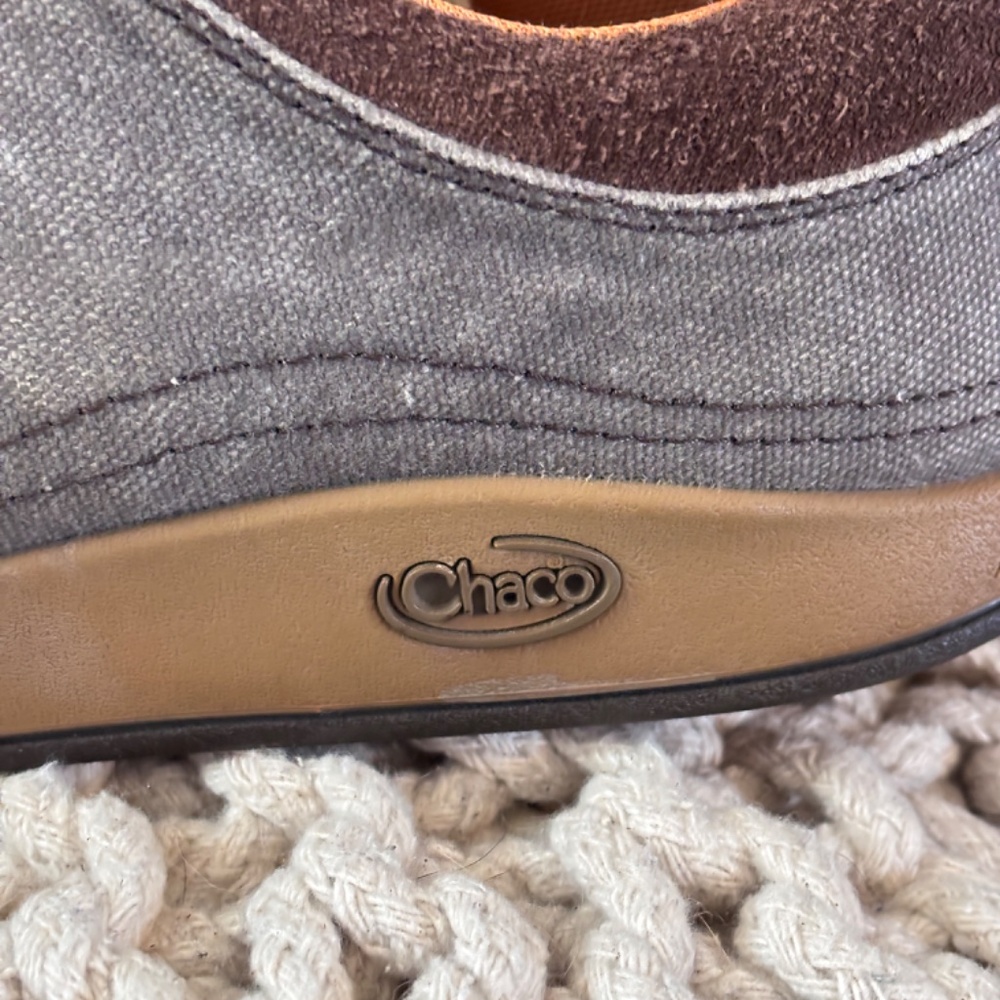 Chaco Men's SZ 11.5 Gray Brown Shoes Suede Canvas Lace Up - Picture 2 of 15